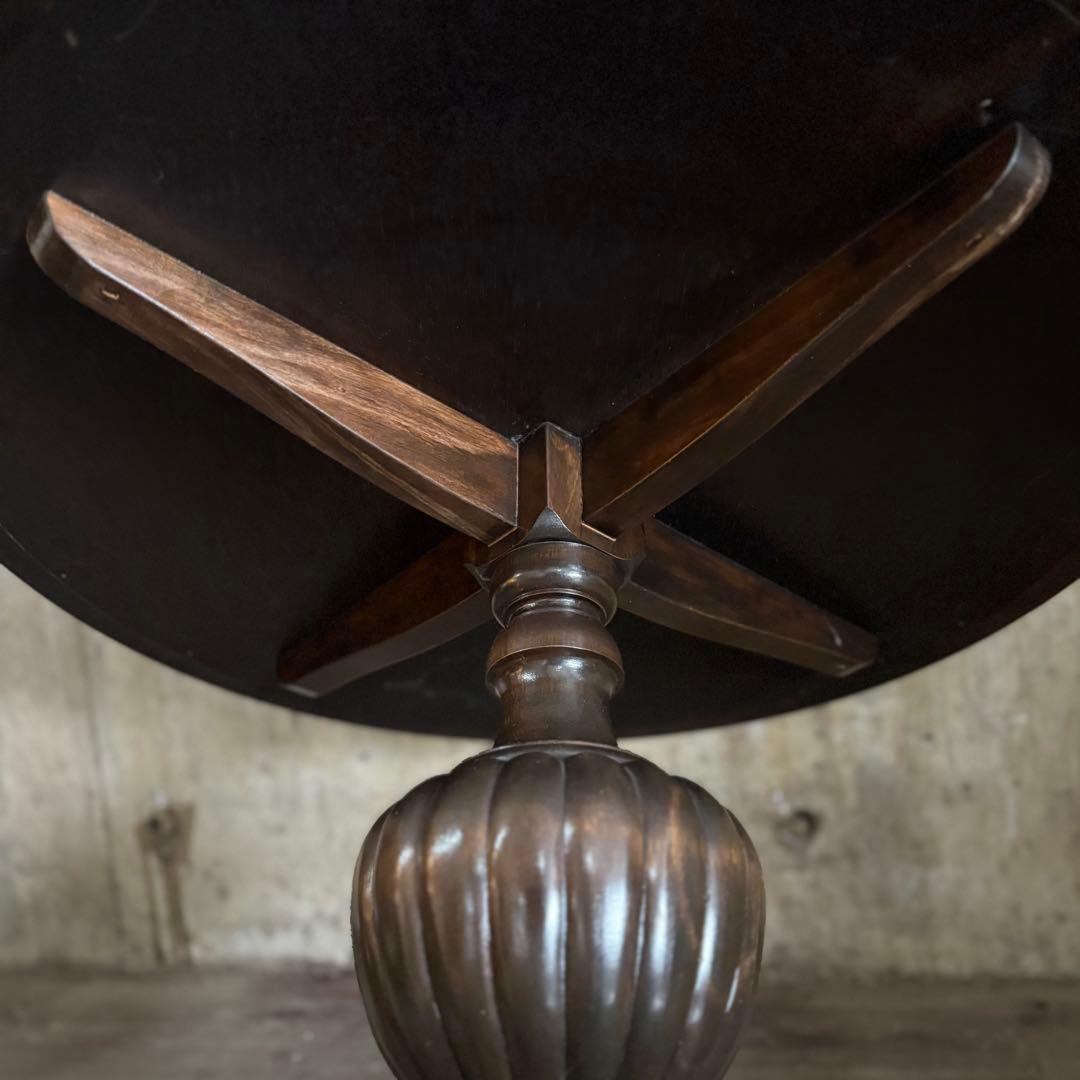 ヴィンテージ　ラウンドテーブル　コーヒーテーブル　クラシカル