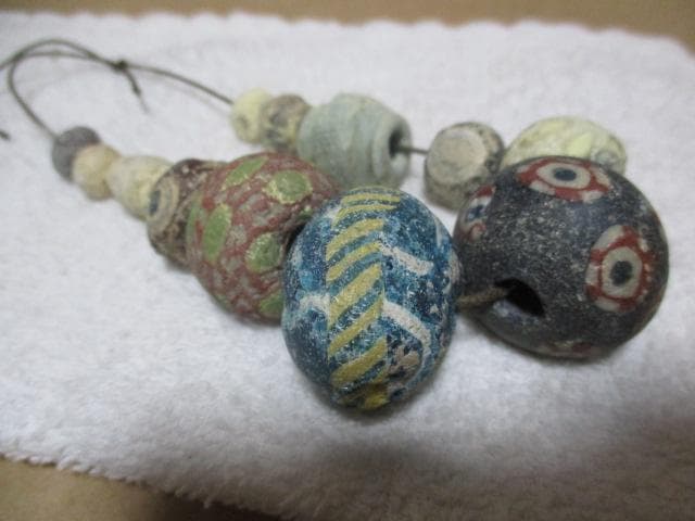 初期トンボ玉等沢山　超貴重　Q59-2