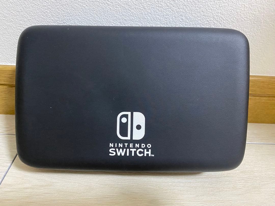 【美品】Nintendo Switch 本体 + 付属品