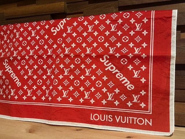♪送料無料★Louis Vuitton x Supreme★バンダナ★正規品♪