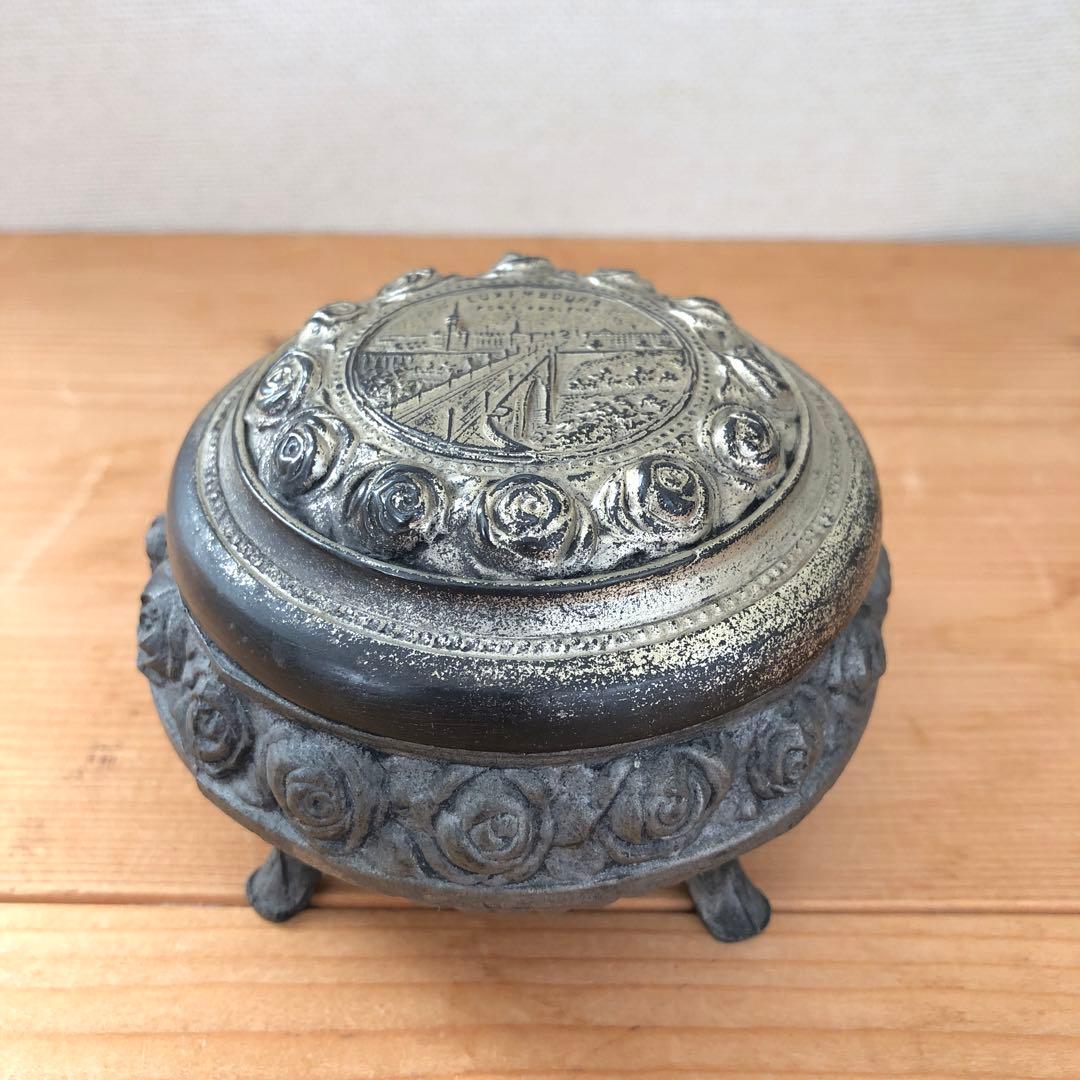 薔薇柄の古い宝石箱　ジュエリーボックス　アンティーク　フランス　no.191