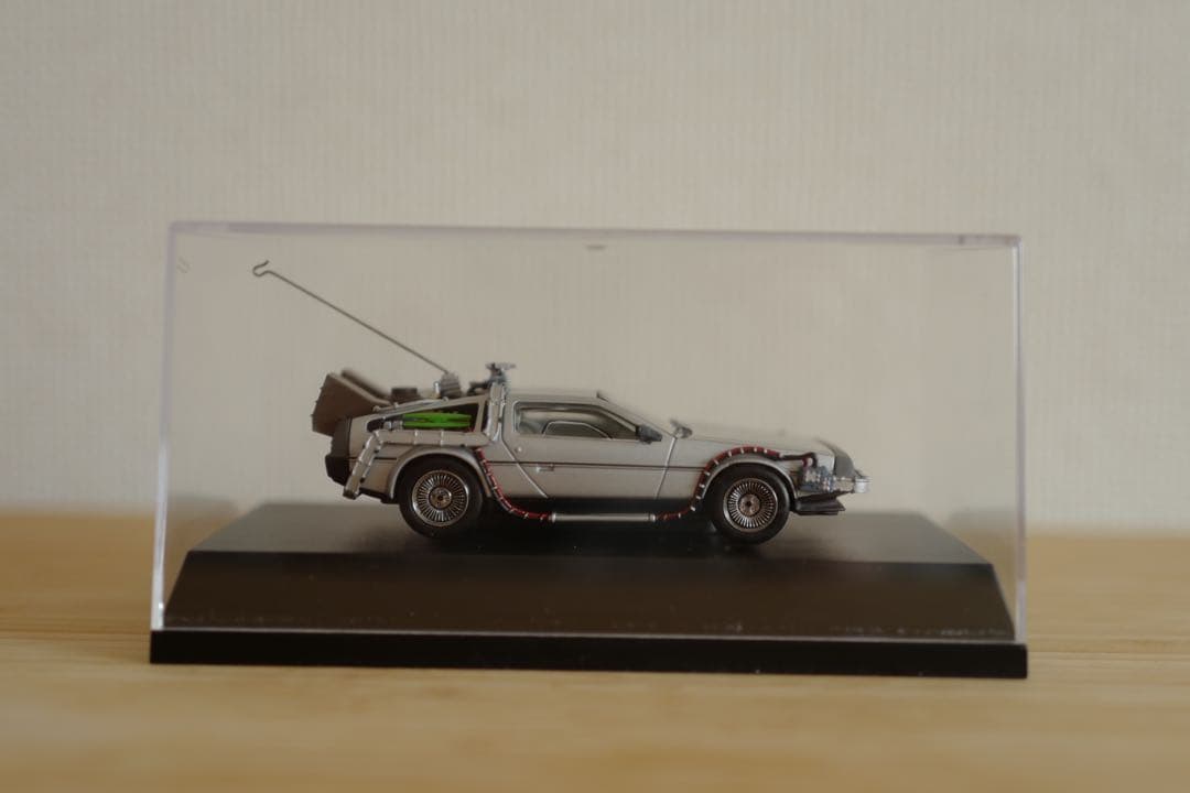 バックトゥーザフューチャー　模型　デロリアン　43 レア