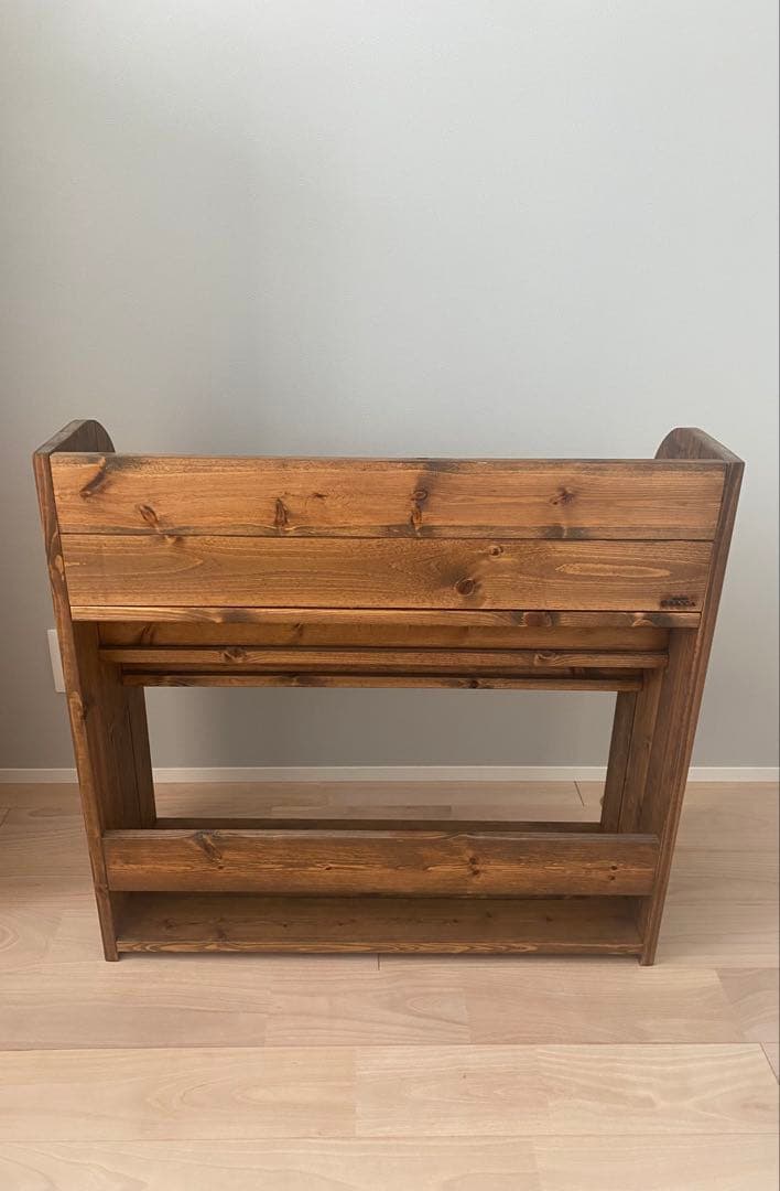 【送料込】無垢材の絵本棚　ハンドメイド作家作品