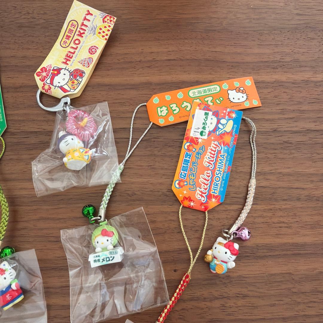 ご当地ハローキティ 根付け・ストラップ 8個セット