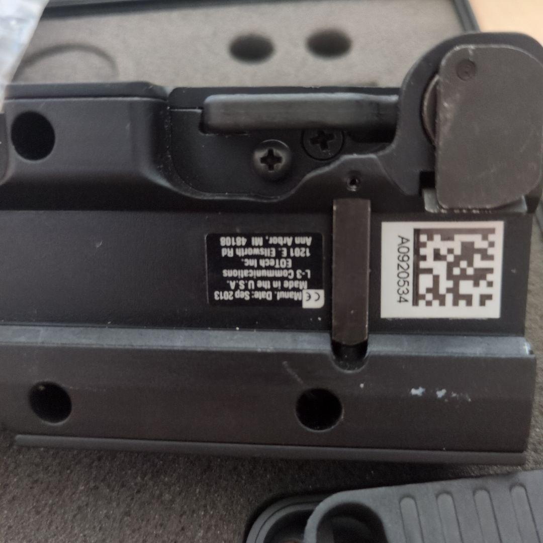 Eotech実物　赤色ドットサイト 専用ケース付き