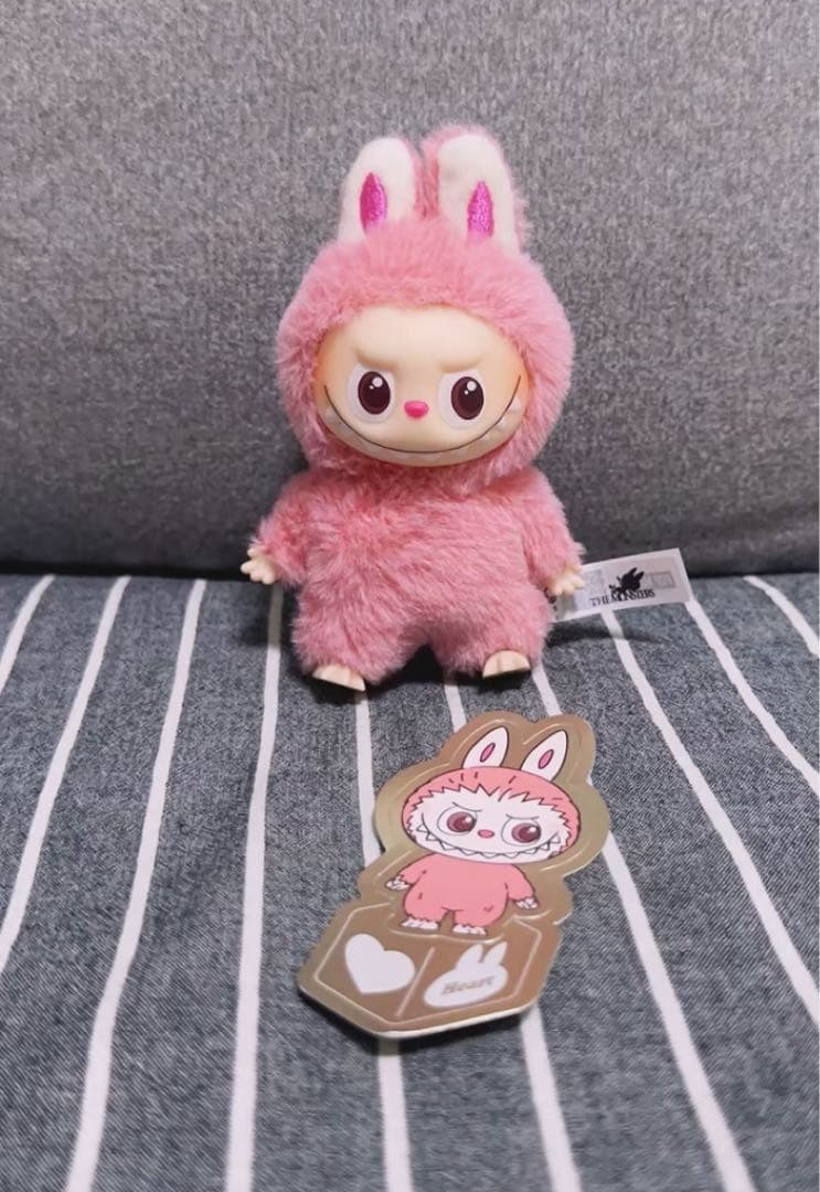 THE MONSTER PIN FOR LOVE ラブブ シークレット　ハート