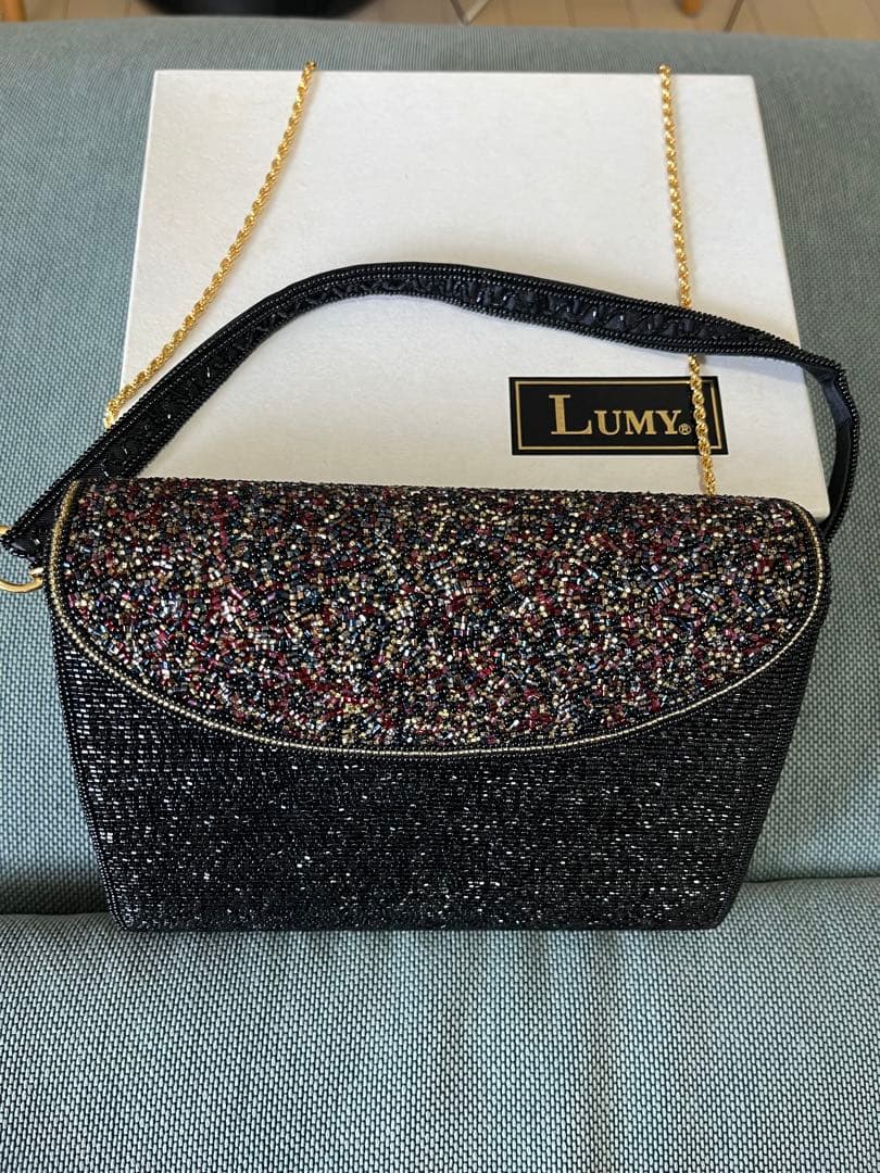 LUMY皇室御用達ブランドパーティバッグ　ブラック