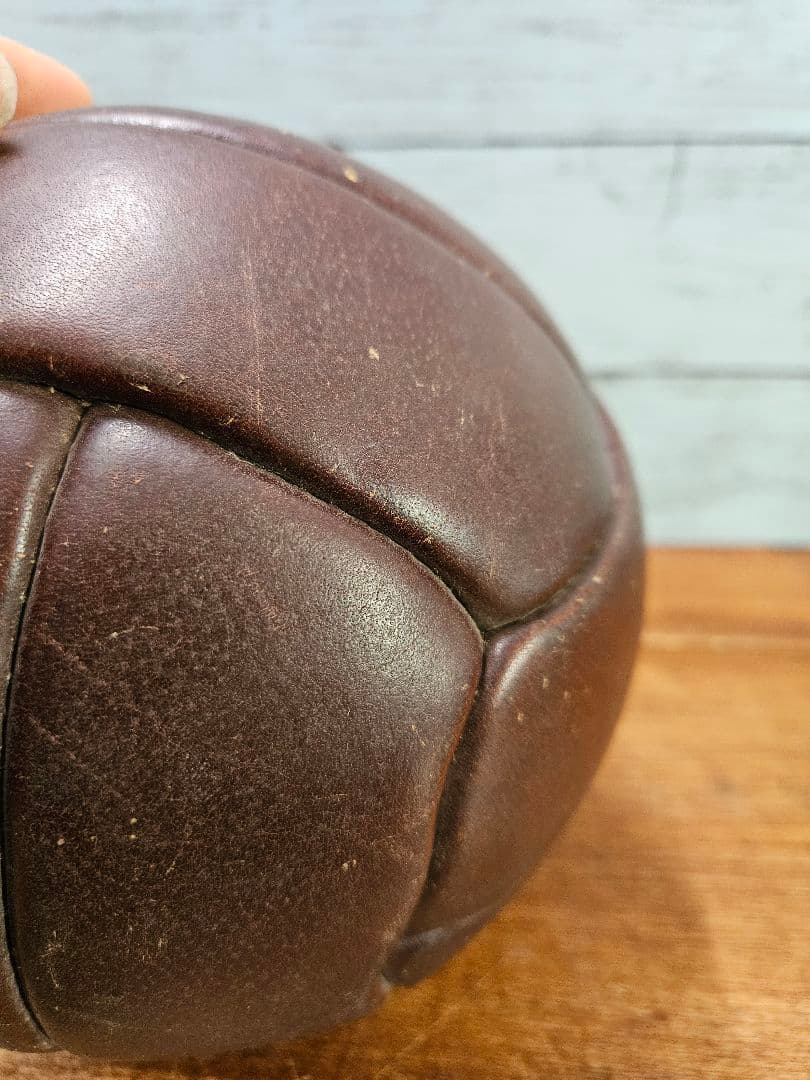 アンティーク 古いサッカーボール 本革製 レザー フットボール ヴィンテージ