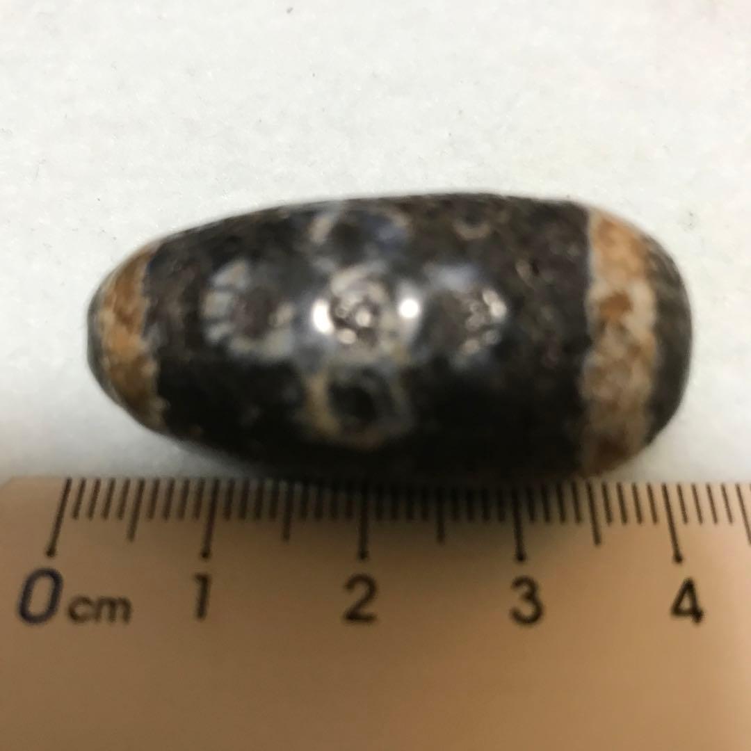 超激レア珍品‼︎ 古代老礦石　龍紋　たまご型閃電五眼天珠　フジヤマ