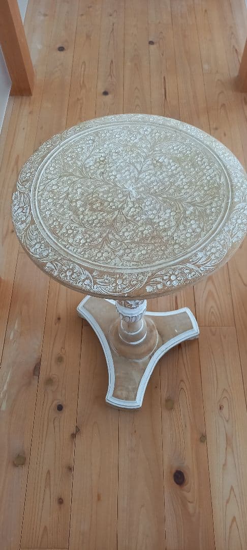 円形サイドテーブル　花台　フラワースタンド