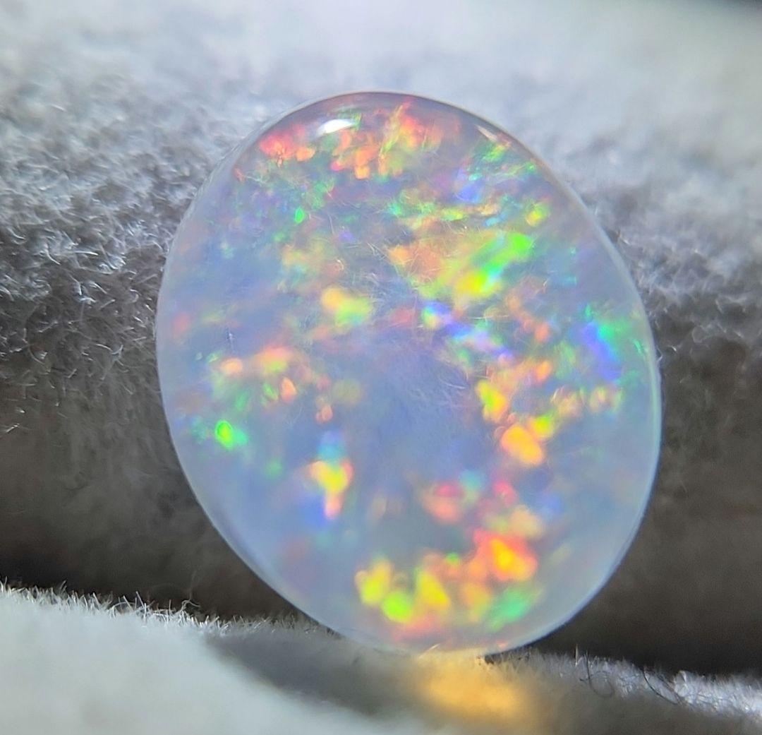 シャボン玉天然オパール 1.676ct