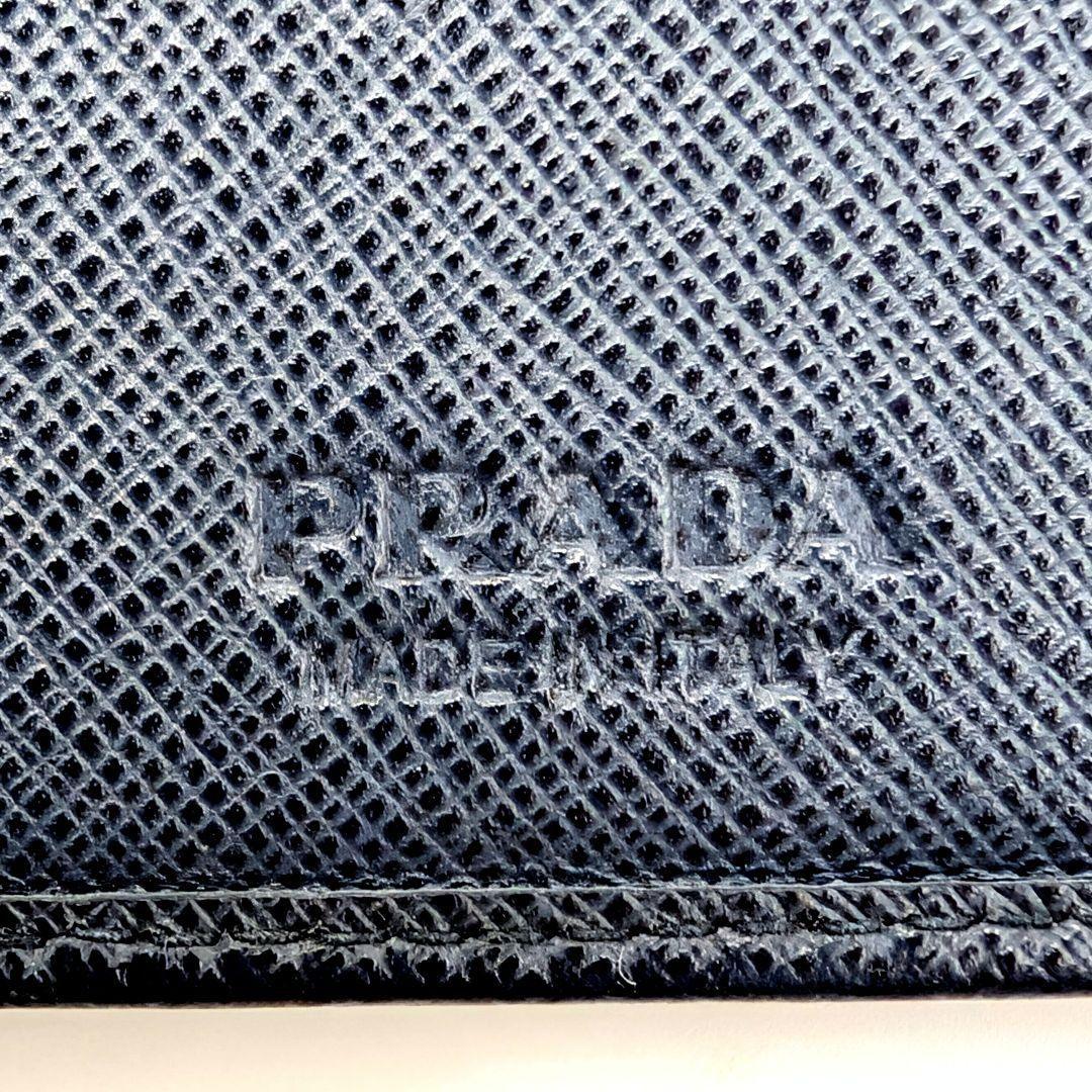 PRADA プラダ サフィアーノトライアングル 二つ折り財布 NERO 黒