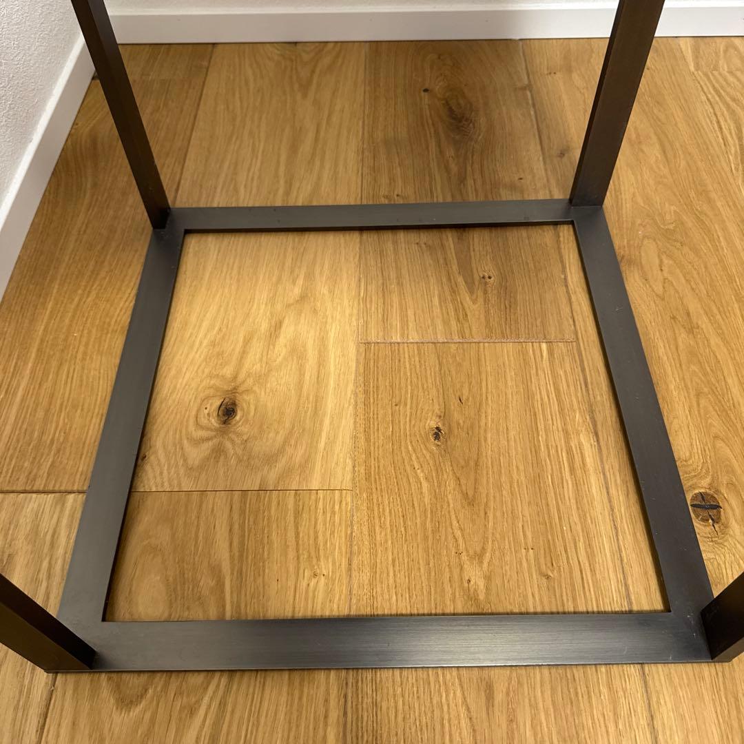 B&Bイタリア シンプリーチェ スタイリッシュモダン鏡面サイドテーブル