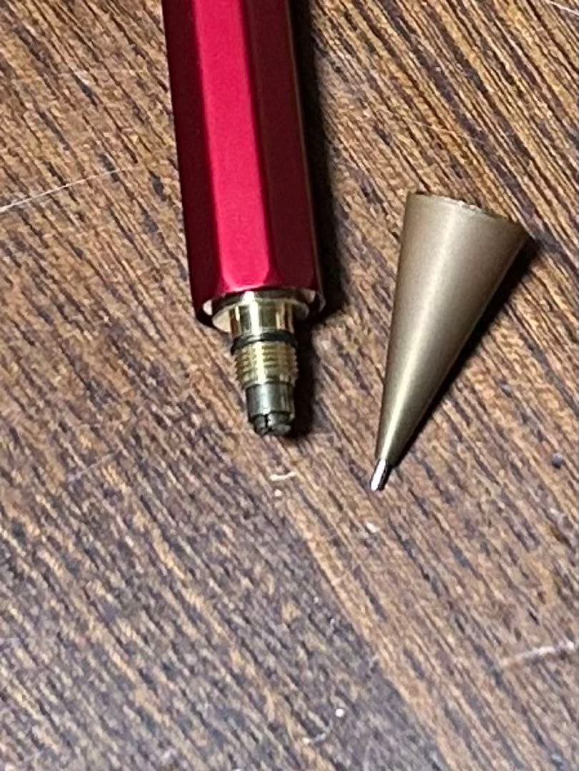 カヴェコスペシャル限定色レッド0.5mm