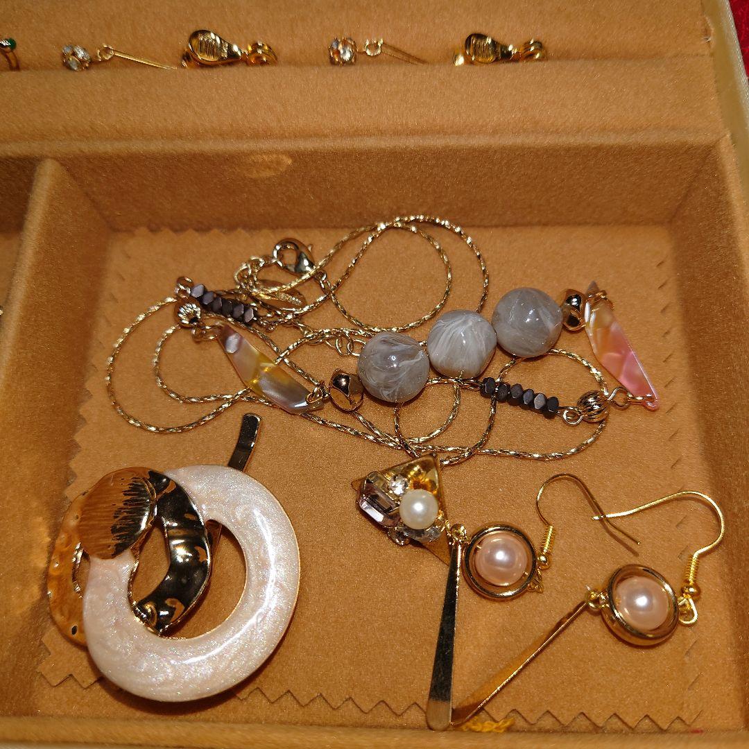 遺品整理アクセサリーまとめ売り