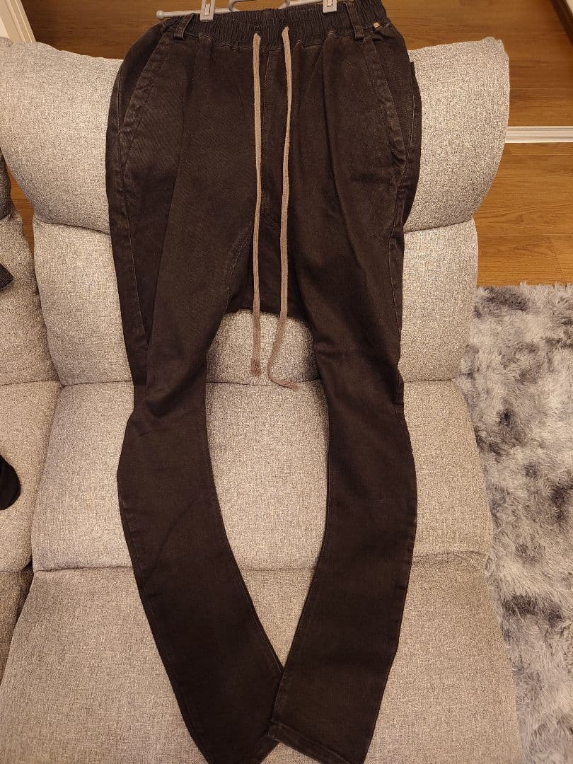 A.F ARTEFACT／ストレッチ サルエルスキニー