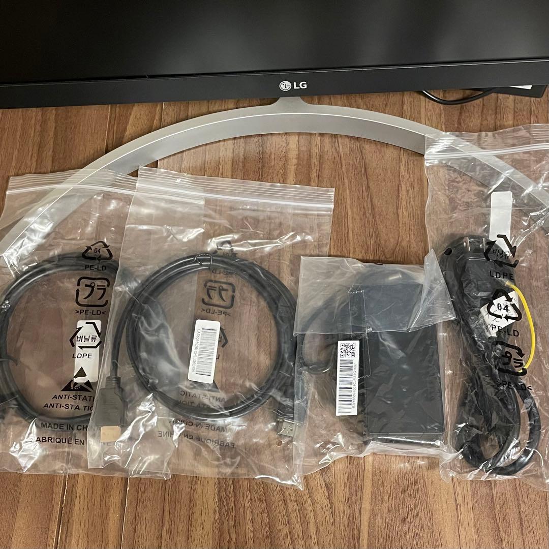 LG ウルトラワイドモニター 本体　34WN650 - W