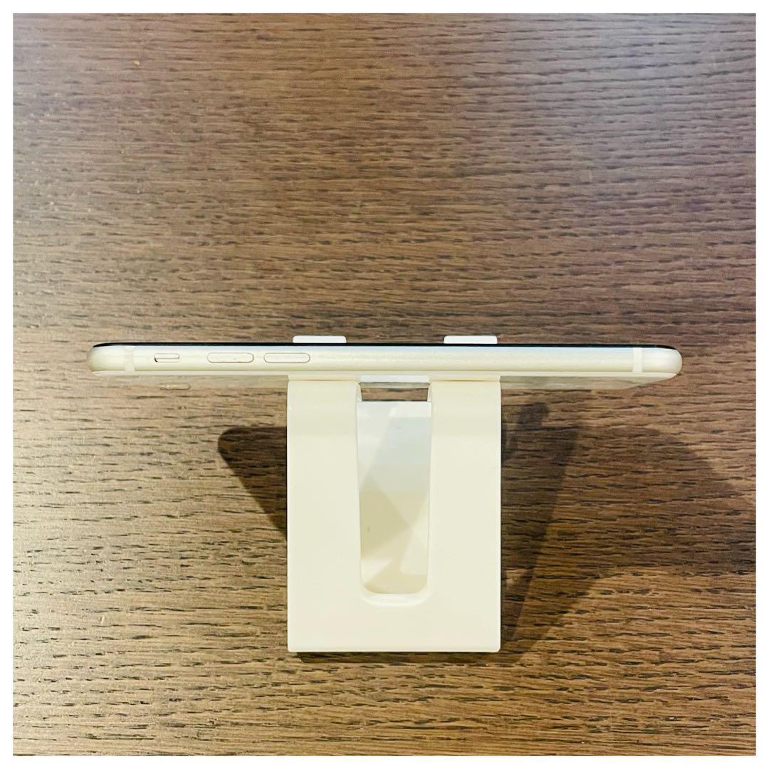 【動作⭕️】iPhoneSE3 本体 ホワイト 64GB SIMフリー 本体