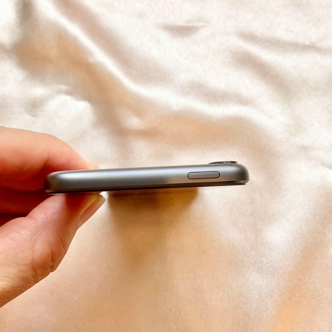 グレイ 128GB iPod touch 第7世代 アップル アイポッド本体 l