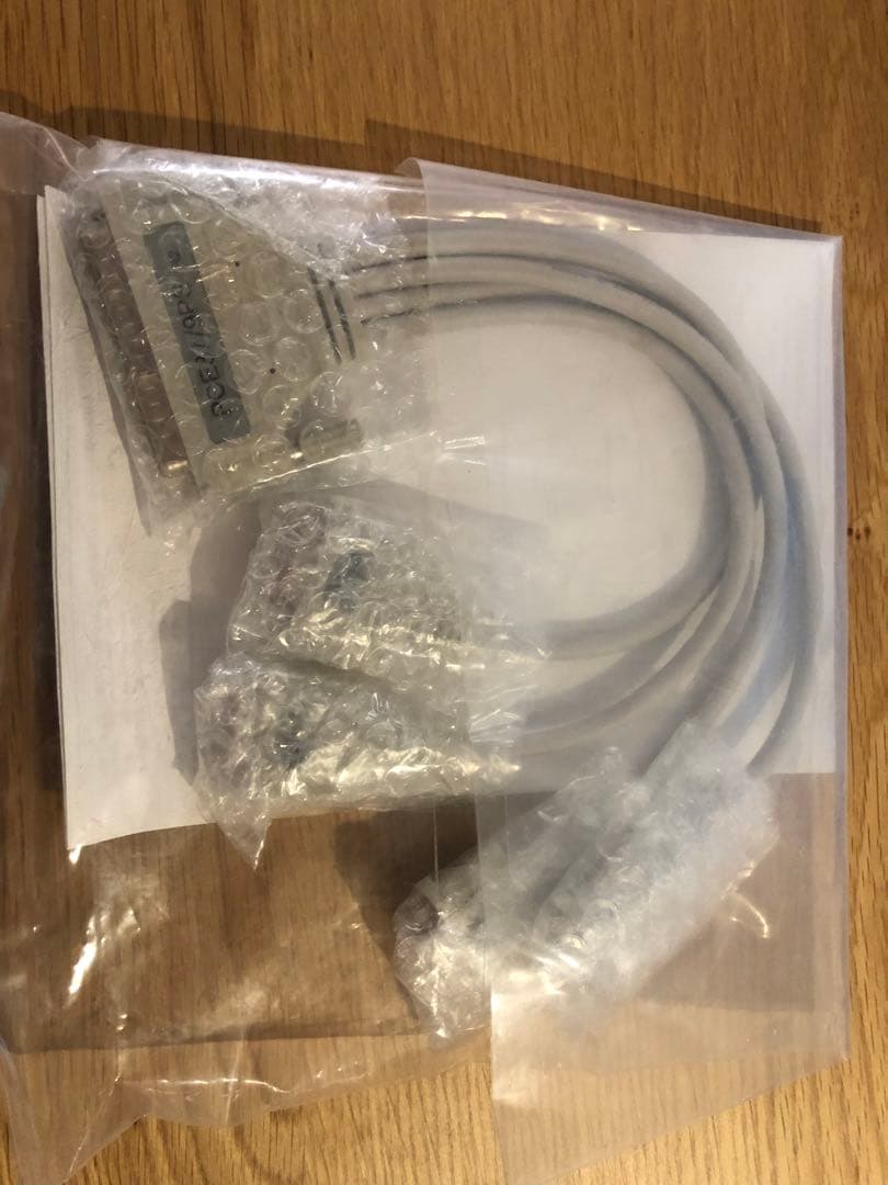 未開封新品　CONTEC D-SUB37ピンシリアルケーブル PCE37/9PS