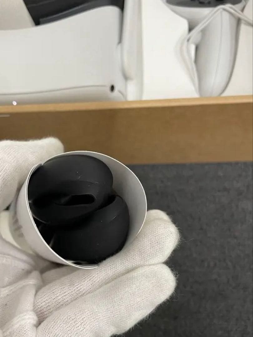 quest2 128GB ヘッドセット ホワイト コントローラー2個付き