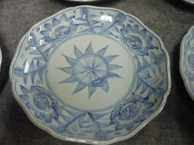 伊万里 線描き 花柄 染付 焼物皿 9枚 [B31343]