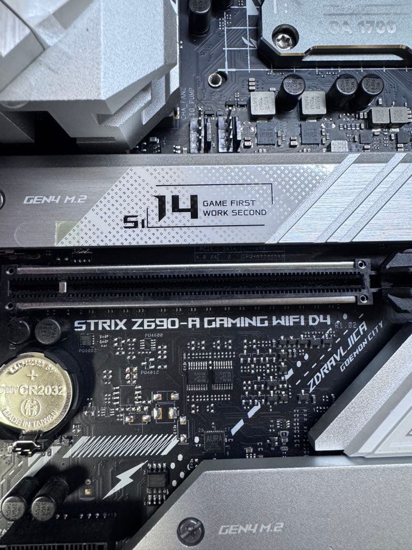 ROG STRIX Z690-A WiFi D4+i7 12700KF メモリ