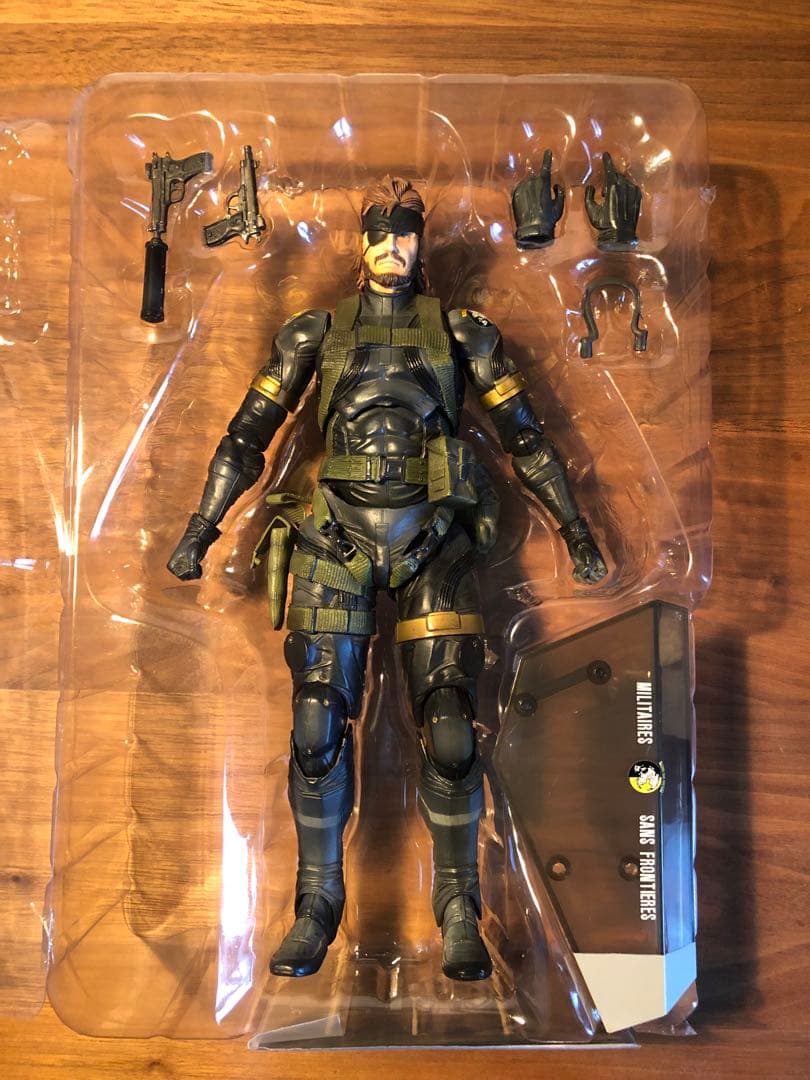 プレイアーツ改 スネーク スニーキングスーツ L GEAR SOLID