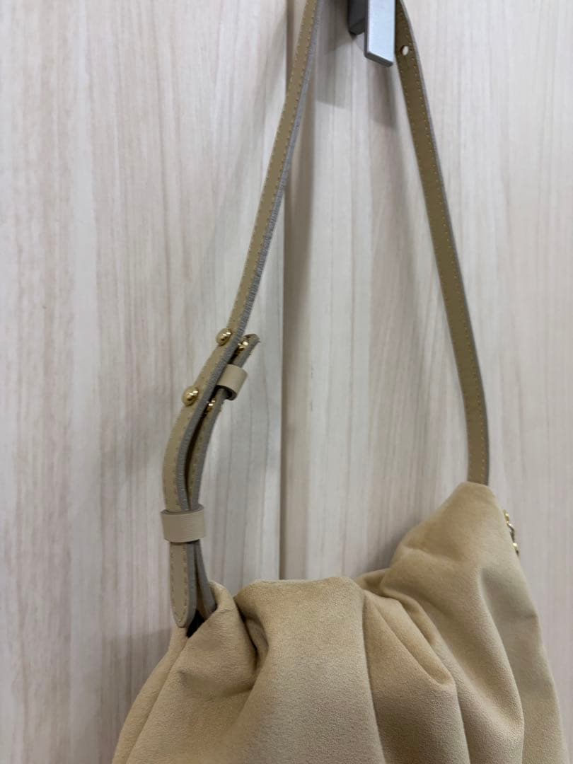 スエードワンハンドルバッグ　gemeil カプリシュレマージュ