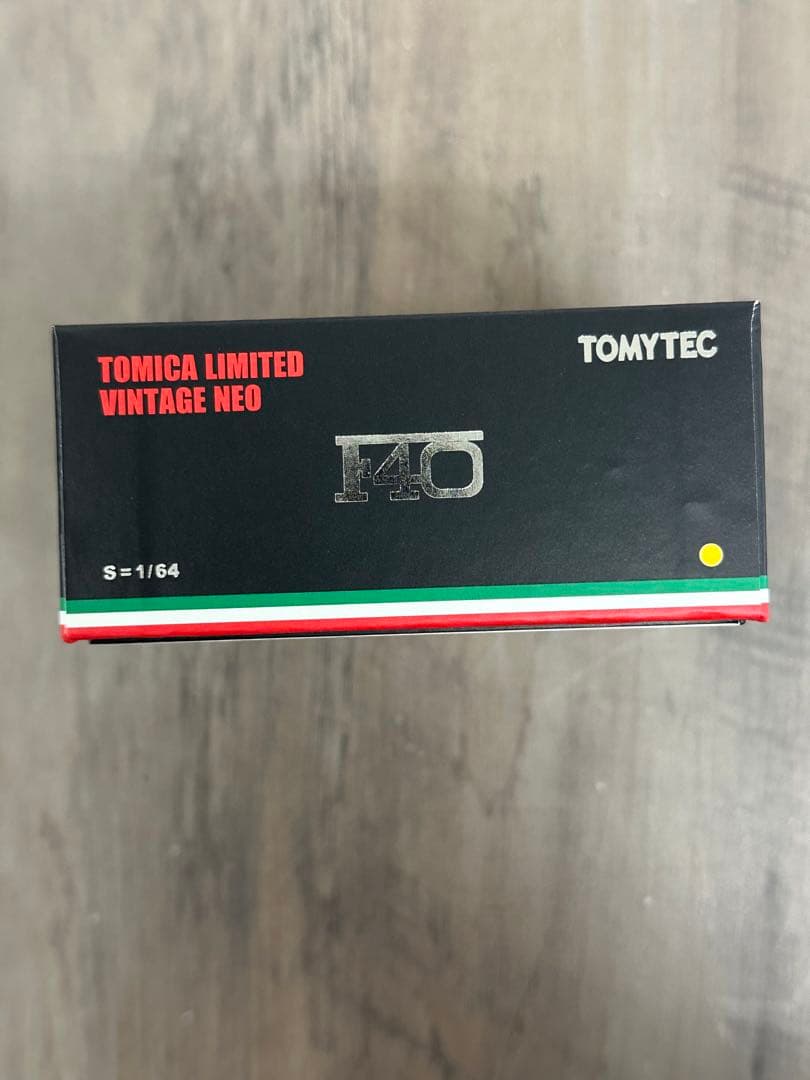 ミニカー TOMICA LIMITED VINTAGE NEO F40