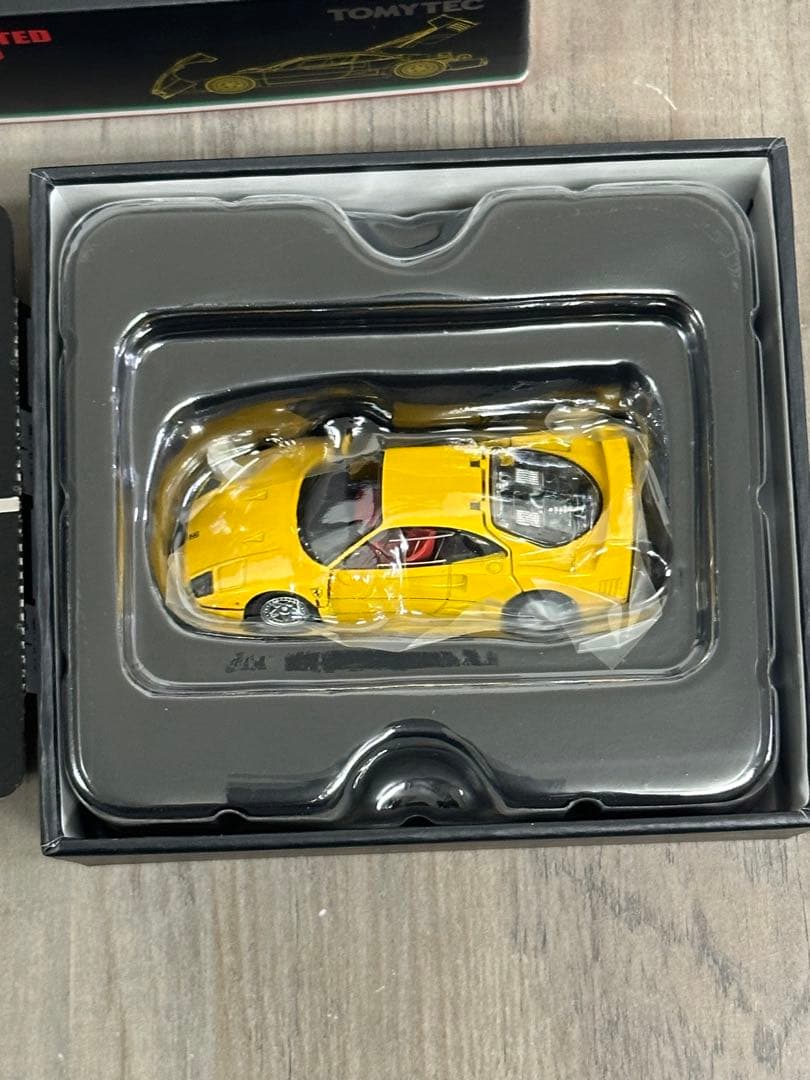ミニカー TOMICA LIMITED VINTAGE NEO F40