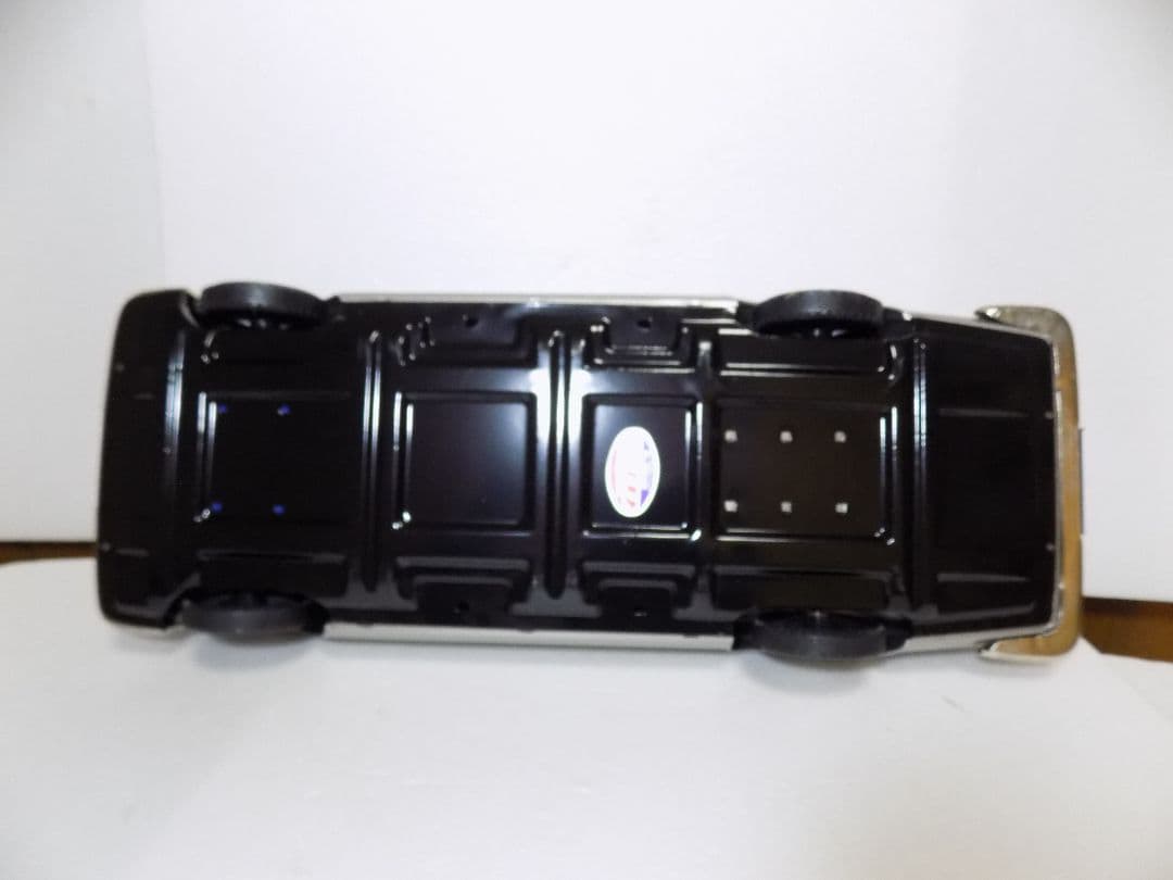 イチコー　ブリキ　【Mercedes Benz 300SE シルバー】 箱付き