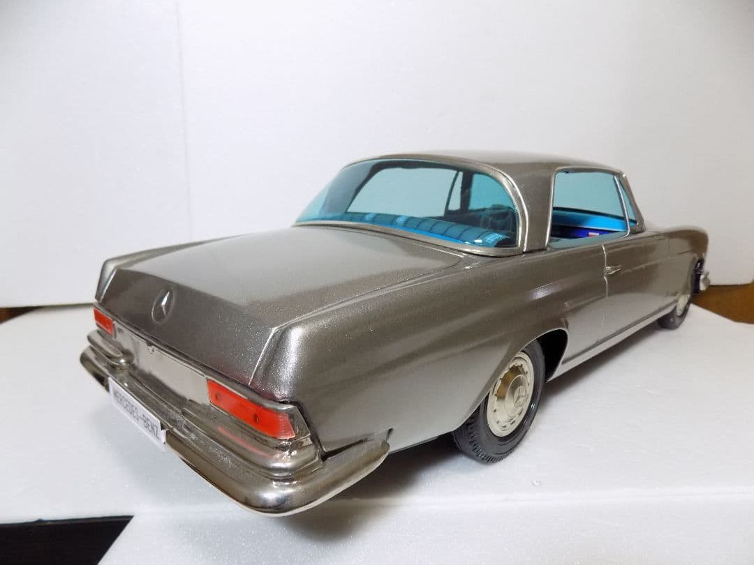 イチコー　ブリキ　【Mercedes Benz 300SE シルバー】 箱付き