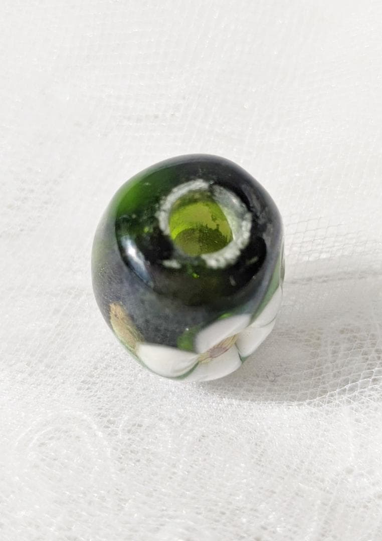 吉田正子トンボ玉（漆）　ガラス玉に込めた日本画　和のこころ　癒しの伝統美術