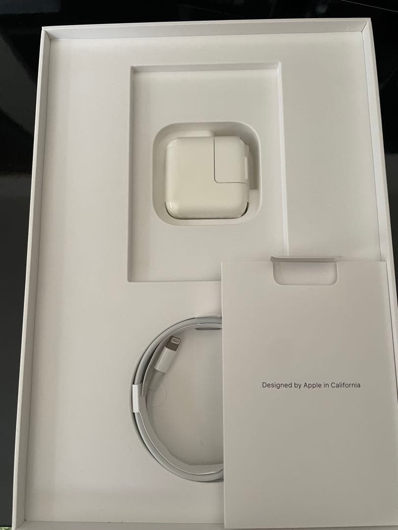 iPad Air 第3世代 64GB + カバー