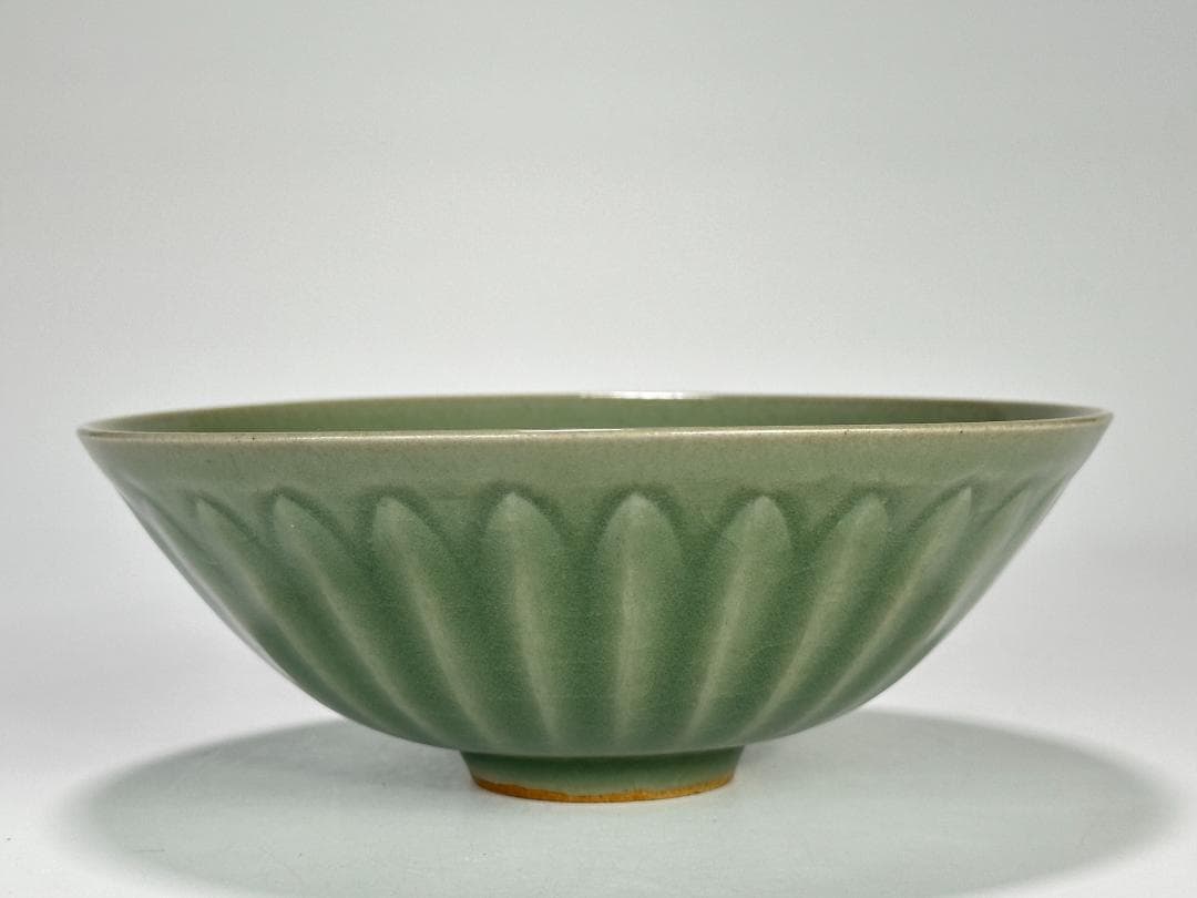 中国美術　龍泉窯　青磁　蓮弁碗　茶碗　唐物　古物　時代物