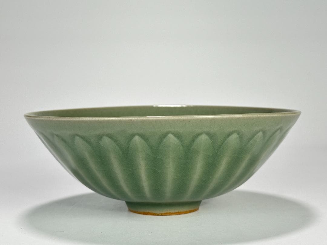 中国美術　龍泉窯　青磁　蓮弁碗　茶碗　唐物　古物　時代物