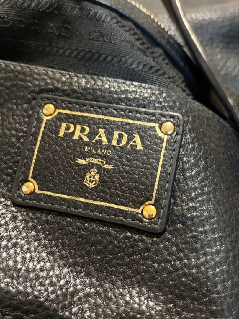 PRADAバッグ