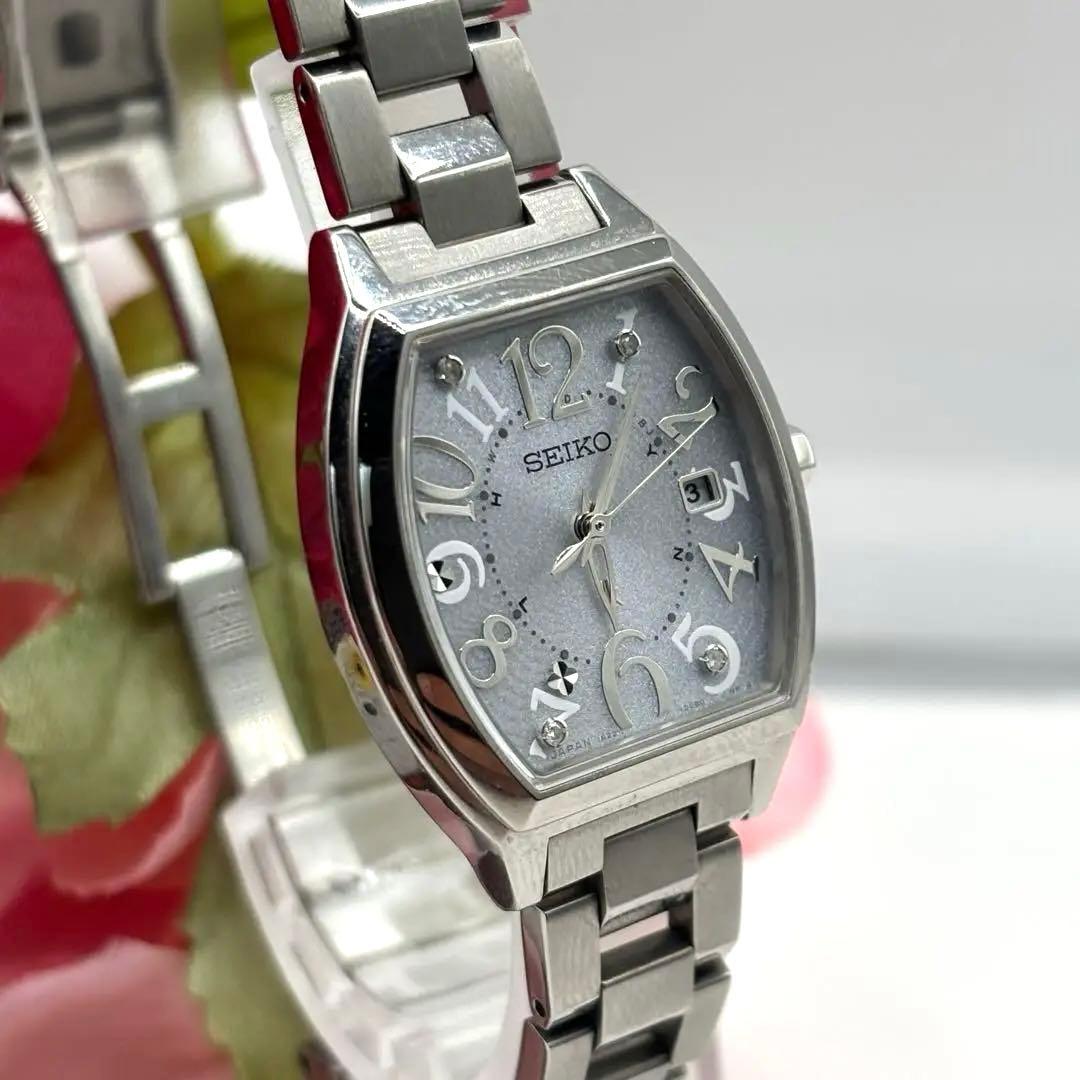 稼働品☆電波ソーラー☆箱付　SEIKOセイコールキア　トノー型　レディース腕時計