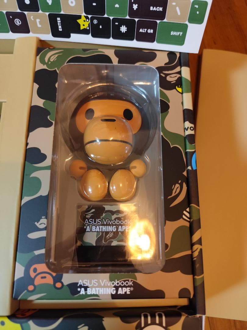 asus vivobook BAPE の付属品