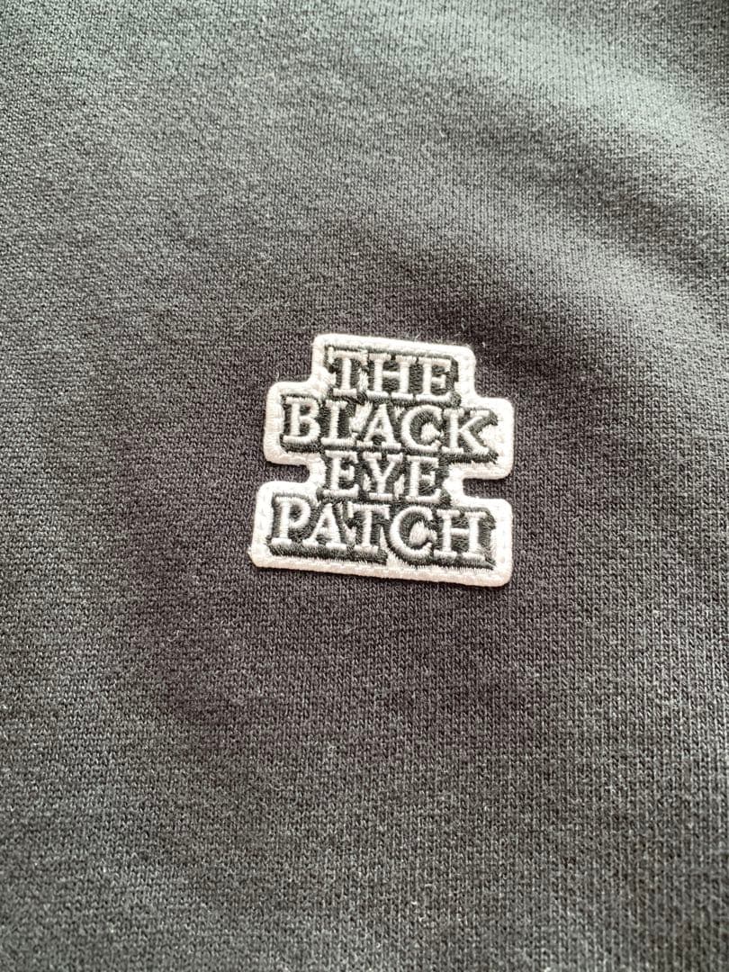 ブラックアイパッチ 黒眼帯 バックプリント 家紋ロゴ パーカー L