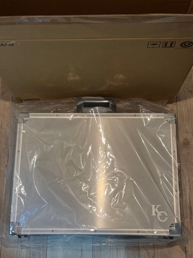 遊戯王　海馬セット　アタッシュケース　未開封　青眼の白龍