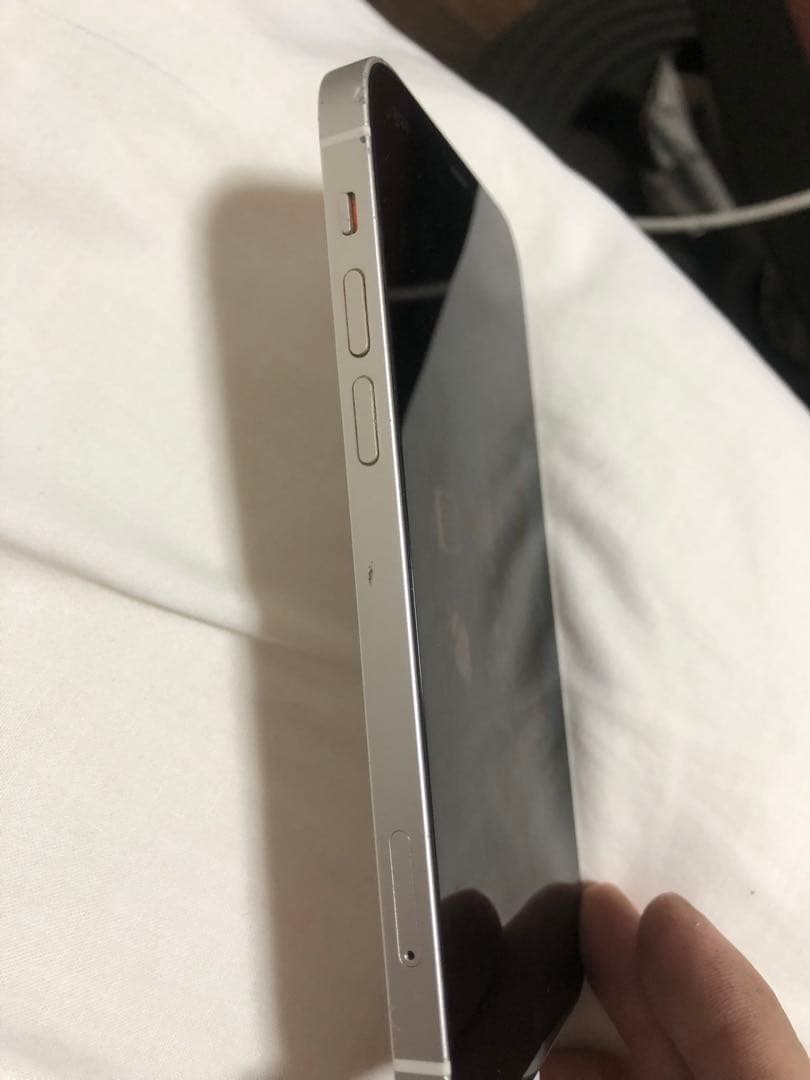 携帯電話本体 Apple iPhone 12 64GB