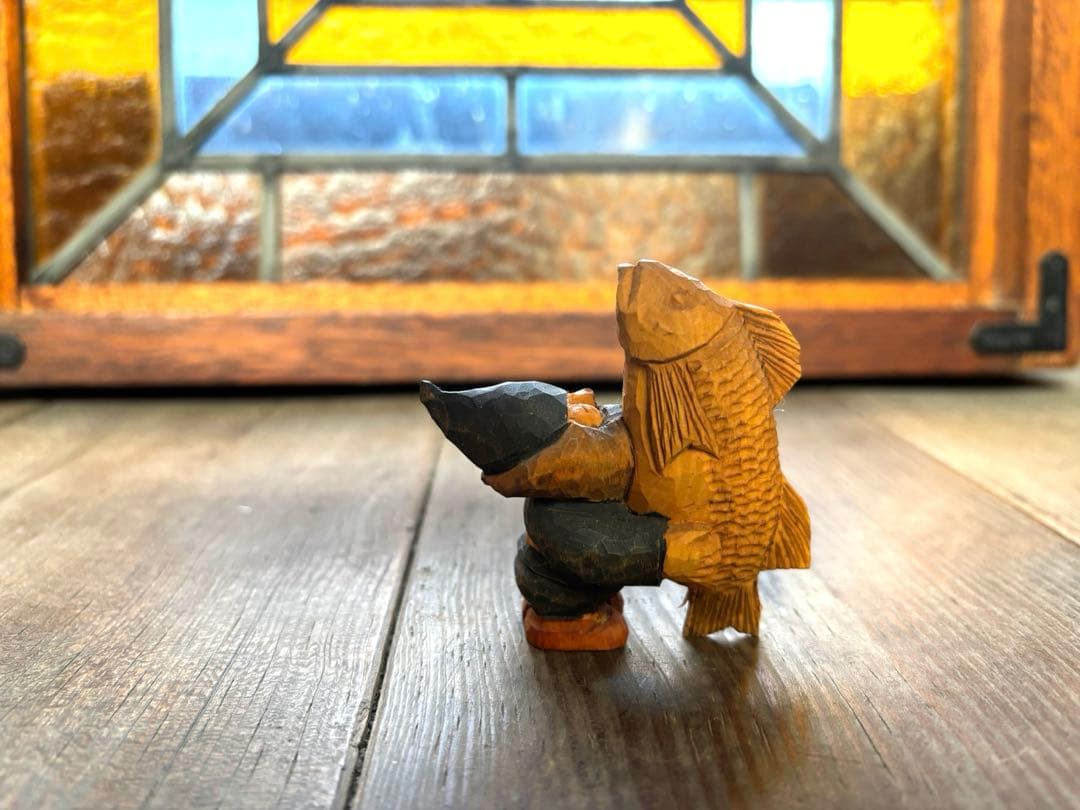 藤岡孝一 木彫 ポルックス 小人 魚を抱える小人 b 北海道作家　彫刻