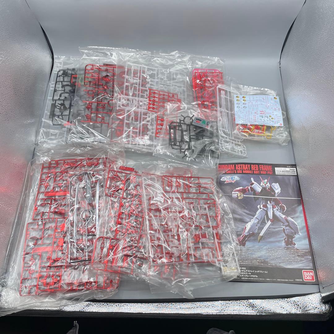 未組立 1/100 MG ガンダムアストレイ　レッドフレーム メッキフレーム