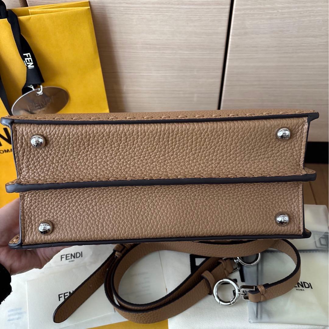 新品 フェンディ ISeeU セレリア ピーカブー スモール ブラウン