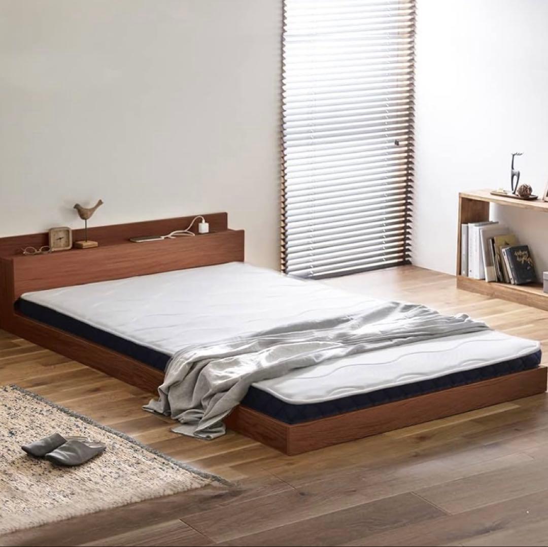 【送料込み】アイリス　シングル ベッドフレーム 棚付き コンセント付き ブラウン