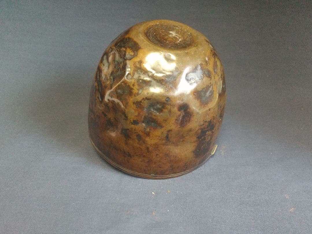 砂張の建水 (数寄者、大塚益郎)