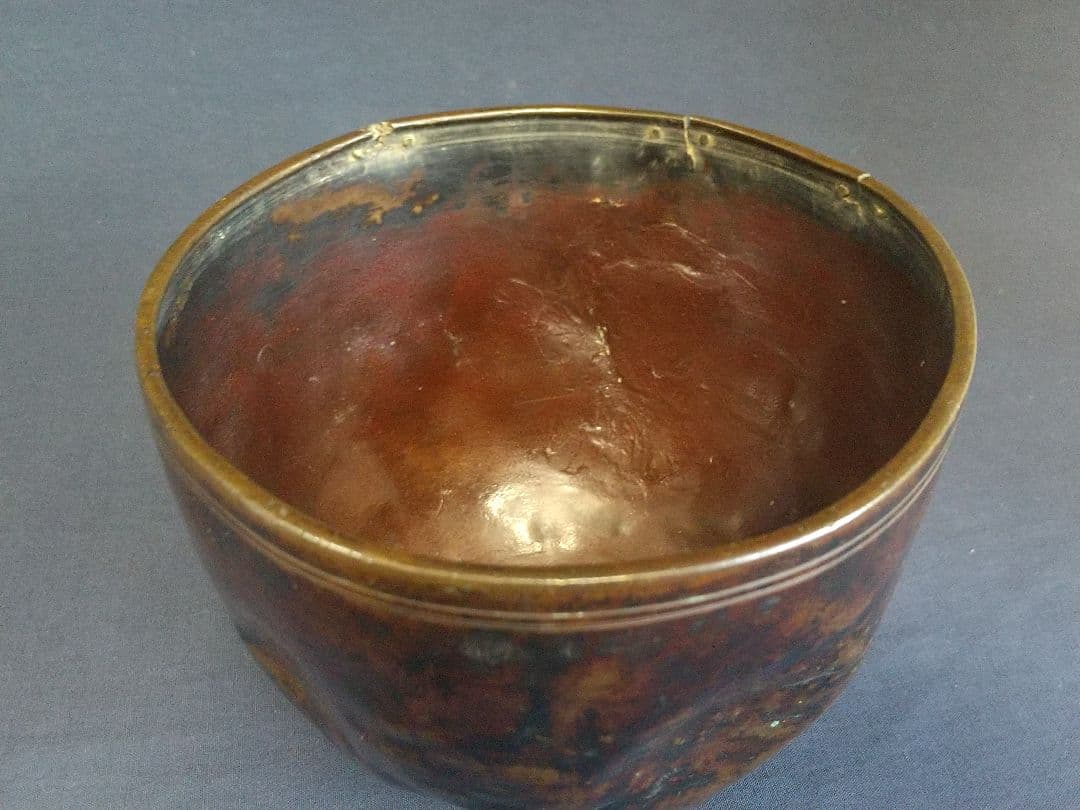 砂張の建水 (数寄者、大塚益郎)