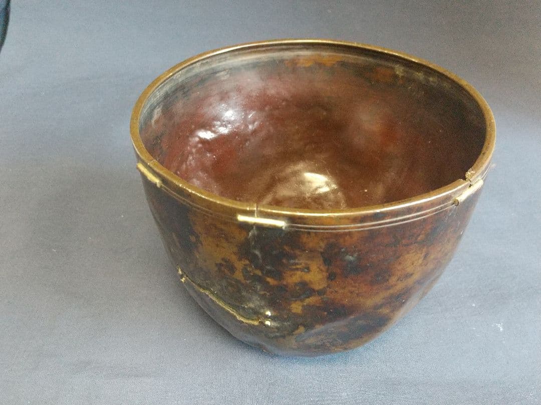 砂張の建水 (数寄者、大塚益郎)